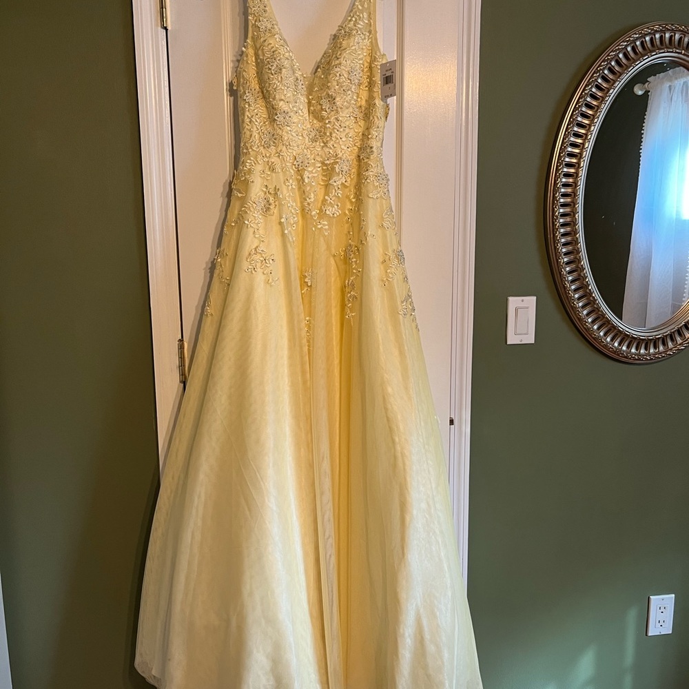 Pale Yellow Prom Dress